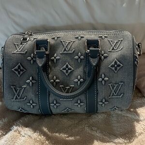 Speedy style bag- top handle and cross body! Gorgeous high quality!